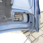 Mercedes C-Class W203 dzinēja pārsegs kapots 345 zils A2038800157