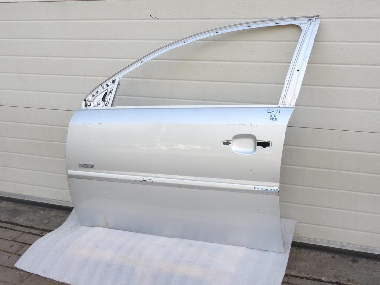 Opel Vectra C Signum priekšējās kreisās durvis sudraba 93171439 93186031 93175809 13216020
