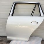 VW Golf 6 universālis aizmugurējās kreisās durvis R7L 1K9833055 1K9833055B 09-13