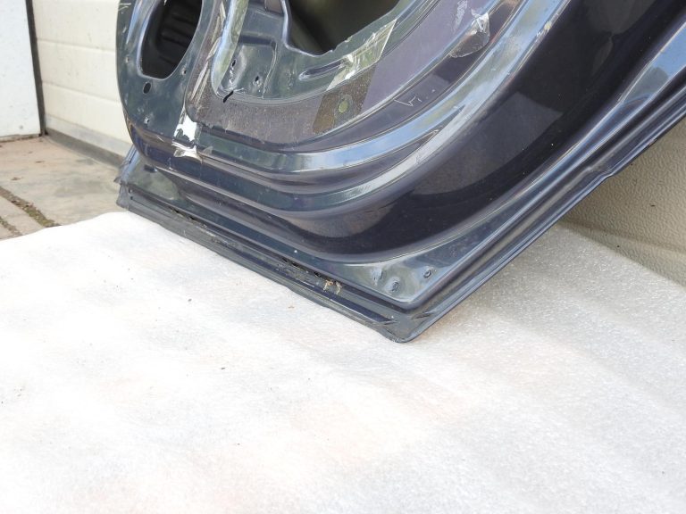 Opel Astra H hečbeks aizmugurējās labās durvis 4XU 168 13162877 94710107 04-10