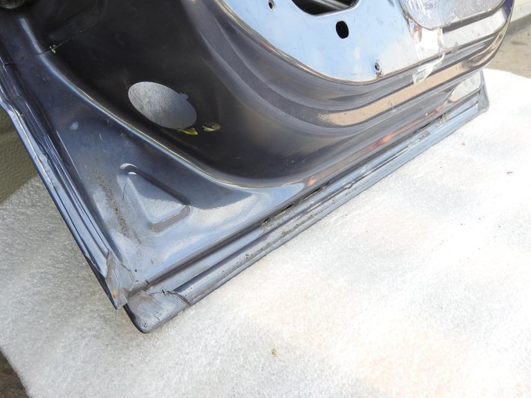 Opel Astra H hečbeks aizmugurējās labās durvis 4XU 168 13162877 94710107 04-10