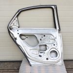 Opel Vectra C hečbeks aizmugurējās kreisās durvis 157 93175839 13140147 02-08