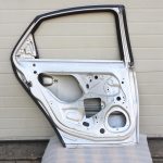 Opel Vectra C hečbeks aizmugurējās kreisās durvis 157 93175839 13140147 02-08