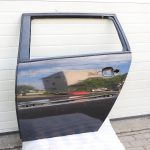 Opel Vectra C universālis aizmugurējās kreisās durvis melnas 93177999