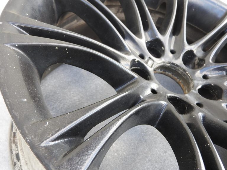1x oriģināls BMW E60 E61 Styling 135 alumīnija disks 8Jx18 ET20 8036570