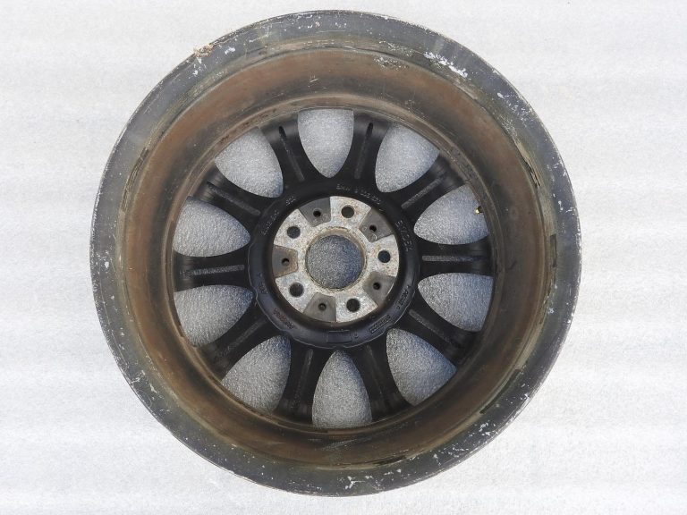 1x oriģināls BMW E60 E61 Styling 135 alumīnija disks 8Jx18 ET20 8036570