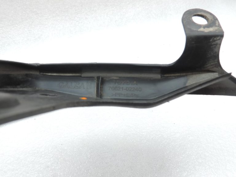 OE Toyota Corolla E21 priekšējais labais dubļu aizsargs 7662102240