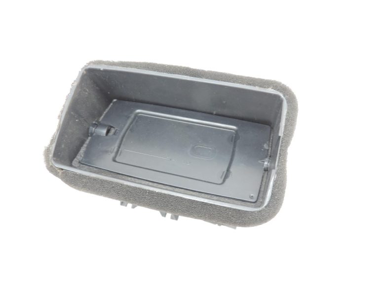 Nissan Navara II D40 paneļa gaisa pūtējs pa kreisi 687615X15A