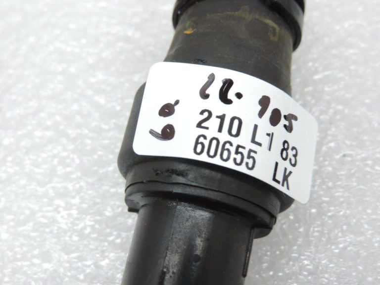 Nissan Navara II D40 gaisa vadu ūdens caurules savienojums 92408EC00A