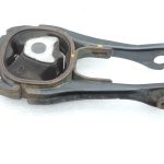OE Toyota Corolla E21 1,2i 8NRFTS dzinēja stiprinājums apakšā 1236347101