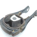 OE Toyota Corolla E21 1,2i 8NRFTS dzinēja stiprinājums apakšā 1236347101