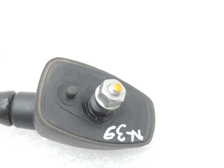 Nissan Navara II D40 antenas pamatne jumta antenai 28216EB300