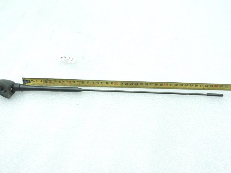 Nissan Navara II D40 antenas pamatne jumta antenai 28216EB300