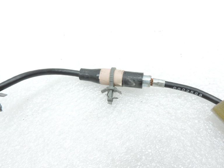 Nissan Navara II D40 jumta antena, antenas vadu komplekts 28243EB41A