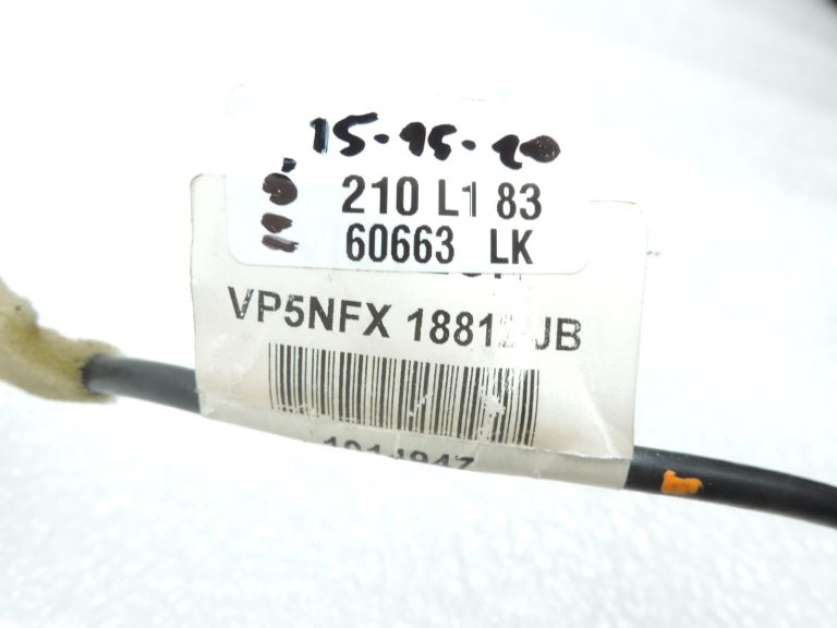 Nissan Navara II D40 jumta antena, antenas vadu komplekts 28243EB41A