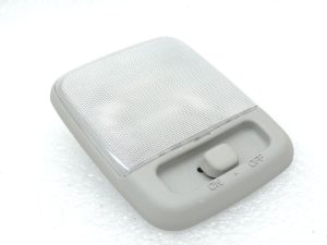 Nissan Navara II D40 aizmugurējā salona apgaismojuma lampa, lasīšanas lampa 26410ZD003
