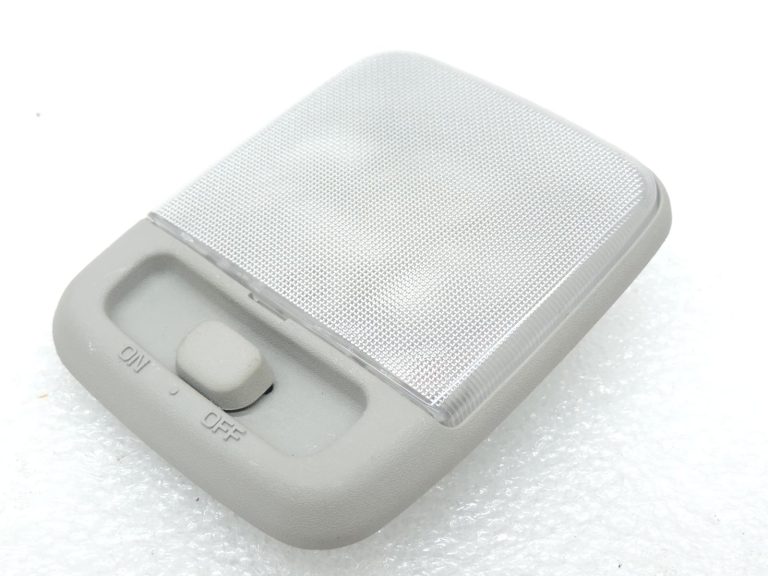 Nissan Navara II D40 aizmugurējā salona apgaismojuma lampa, lasīšanas lampa 26410ZD003