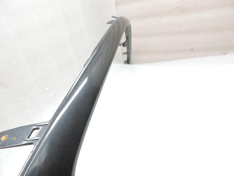 OE Toyota Corolla E21 priekšējā labās puses bufera apdares sloksne 5271102220