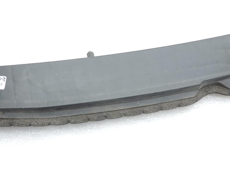 OE Toyota Corolla E21 priekšējā apakšējā bufera kronšteins 5261802180