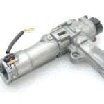 OEM Nissan Navara II D40 stūres bloķētājs D87004X025