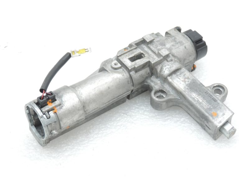 OEM Nissan Navara II D40 stūres bloķētājs D87004X025