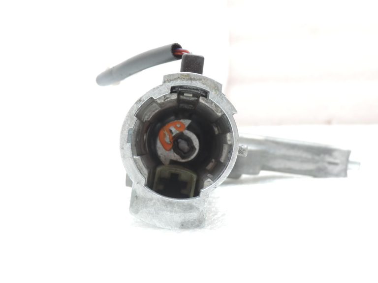 OEM Nissan Navara II D40 stūres bloķētājs D87004X025