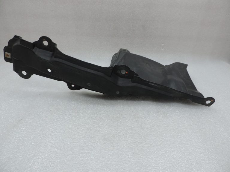 OE Toyota Corolla E21 priekšējā labās puses apakšdaļas aizsardzība 5144302150