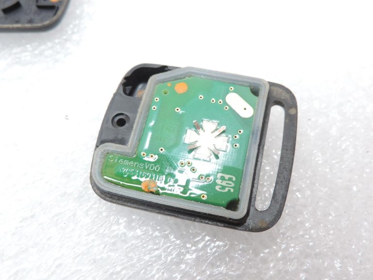 Oriģināla Nissan Navara II D40 433 MHz tālvadības pults atslēga 28268AX61A