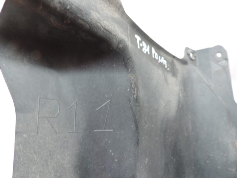 OE Toyota Corolla E21 priekšējā labās puses apakšdaļas aizsardzība 5144302150