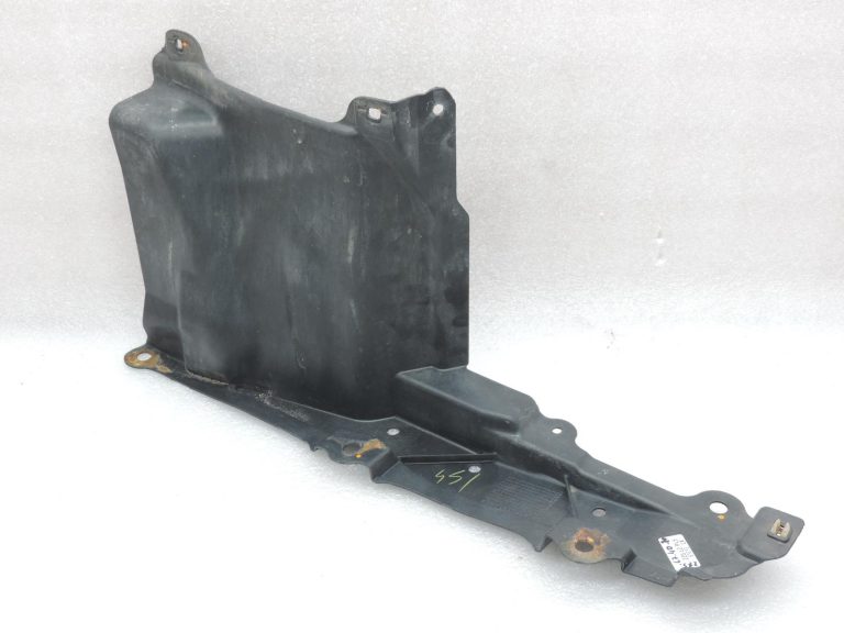 OE Toyota Corolla E21 priekšējā kreisā apakšdaļas aizsardzība 5144402190