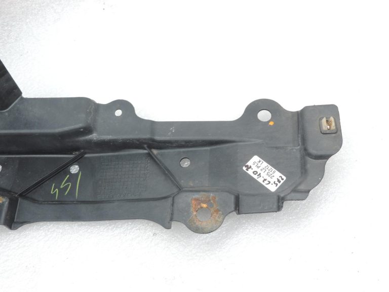 OE Toyota Corolla E21 priekšējā kreisā apakšdaļas aizsardzība 5144402190