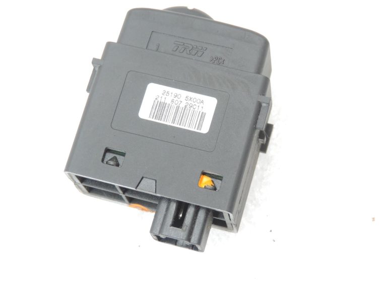 OEM Nissan Navara II D40 lukturu tāluma regulēšanas slēdzis 251905X00A