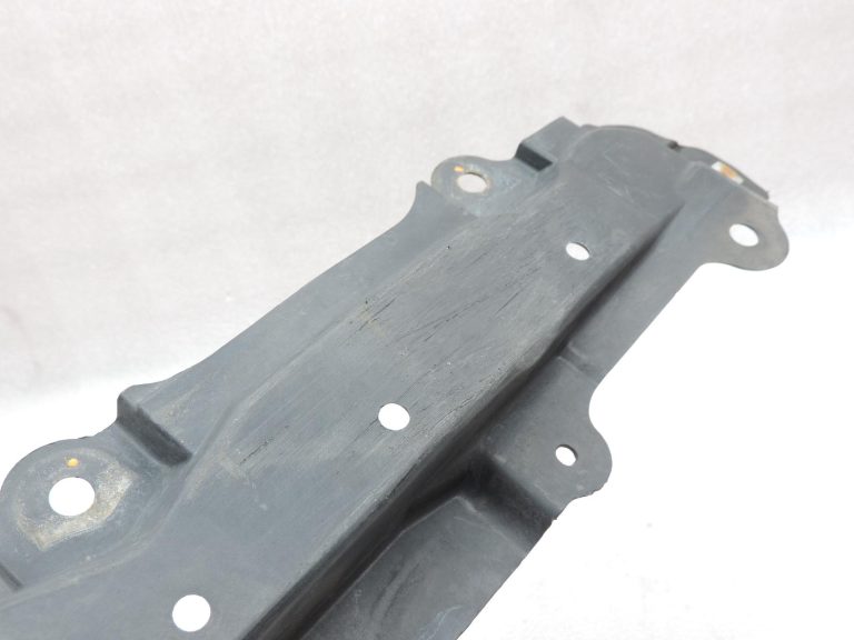OE Toyota Corolla E21 priekšējā kreisā apakšdaļas aizsardzība 5144402190