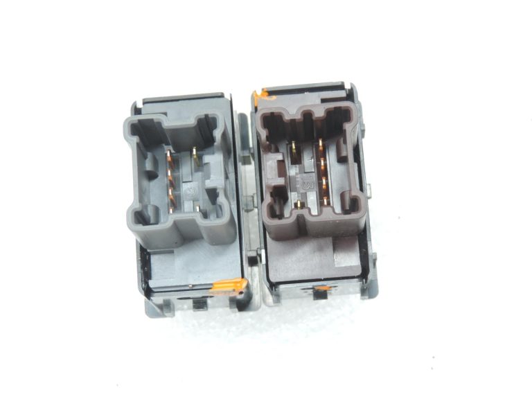OEM Nissan Navara II D40 sēdekļu apsildes slēdžu komplekts (kreisais + labais) 25500BH00B