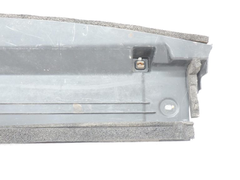 OE Toyota Corolla E21 1,2i 8NRFTS radiatora apakšējā apdare 165920T110