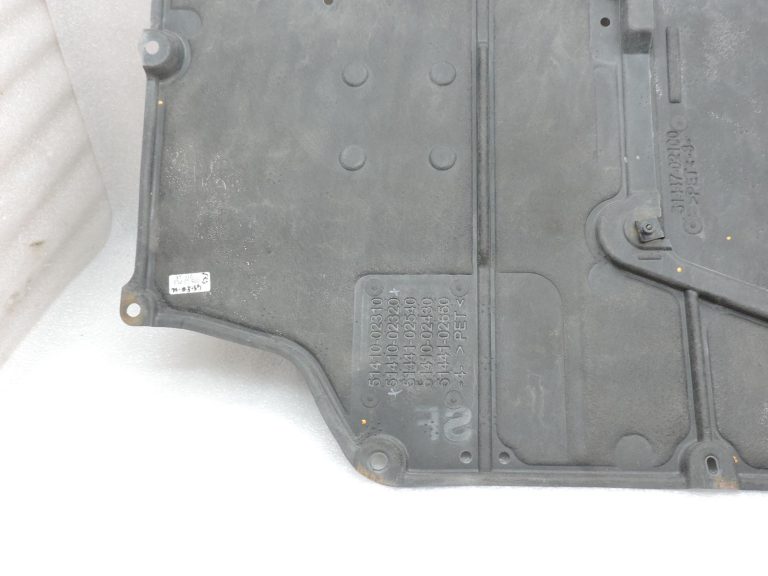 OE Toyota Corolla E21 priekšējā apakšdaļas aizsardzība 5141002320