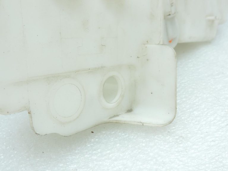 OE Toyota Corolla E21 stiklu mazgāšanas šķidruma tvertne 8531502710
