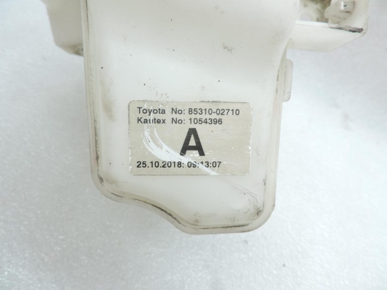 OE Toyota Corolla E21 stiklu mazgāšanas šķidruma tvertne 8531502710
