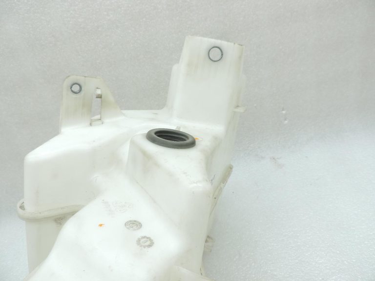 OE Toyota Corolla E21 stiklu mazgāšanas šķidruma tvertne 8531502710