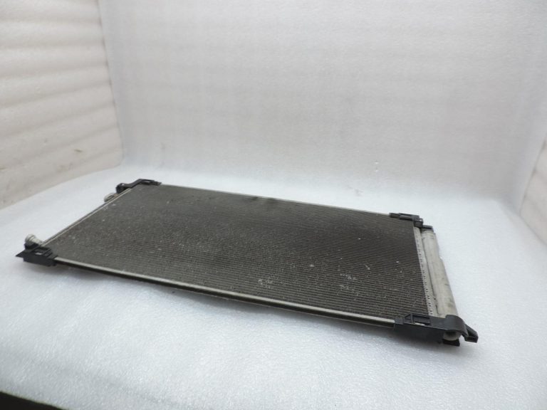 OE Toyota Corolla E21 1,2i 8NRFTS kondensators gaisa kondicionēšanas sistēmai 884A002030