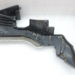 OE Toyota Corolla E21 aizmugurējā labā puses apakšdaļas aizsardzība 5762702160