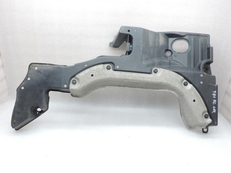 OE Toyota Corolla E21 aizmugurējā labā puses apakšdaļas aizsardzība 5762702160