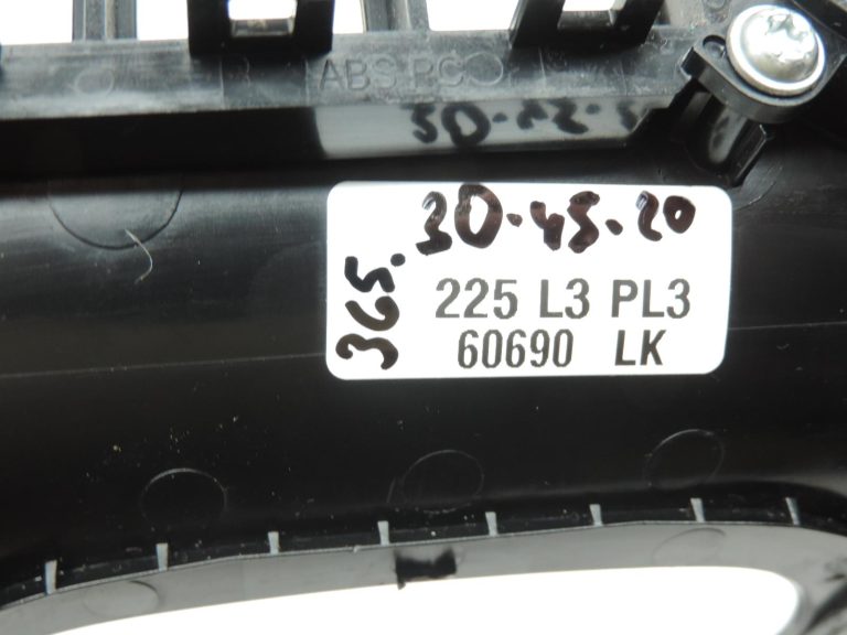 OE Nissan Navara II D40 viduskonsoļa apdare, pārsegs 969415X10A