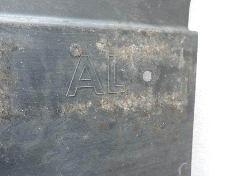 OE Toyota Corolla E21 apakšdaļas aizsardzība, kreisā puse, 5816602150