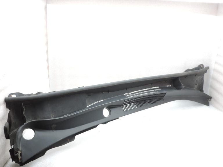 OE Toyota Corolla E21 priekšējā vējstikla apdare 5570802A20