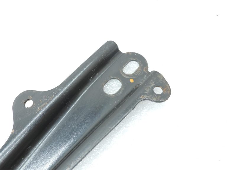 OE Toyota Corolla E21 priekšējās ass balsta pastiprinājums, labais 5110702110
