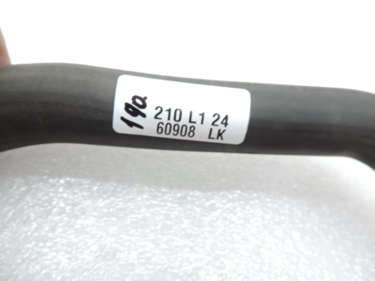 Toyota Corolla E21 1,2i 8NRFTS dzesēšanas šķidruma šļūtene 165510Y040