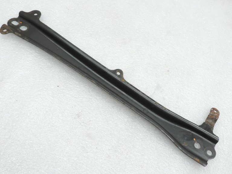 OE Toyota Corolla E21 priekšējās ass balsta pastiprinājums, kreisais 5110802110