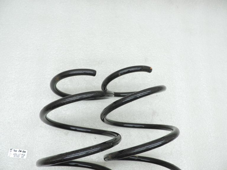 OE Toyota Corolla E21 piekares atsperes – spirālveida atsperes priekšā, komplekts 481310Z150