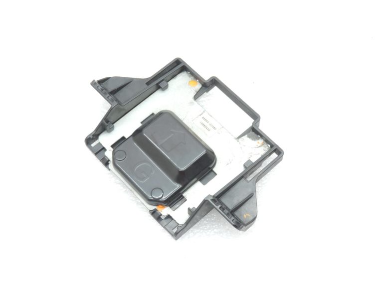„Toyota Corolla E21“ GPS navigācijas antena 8686002080
